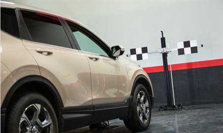 skipping-recalibration-after-windshield-replacement testing vehicle forward collision warning camera